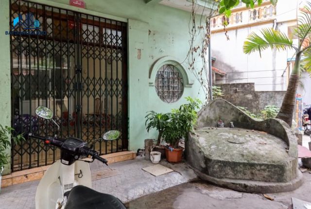 nhà nên cách nghĩa trang bao xa